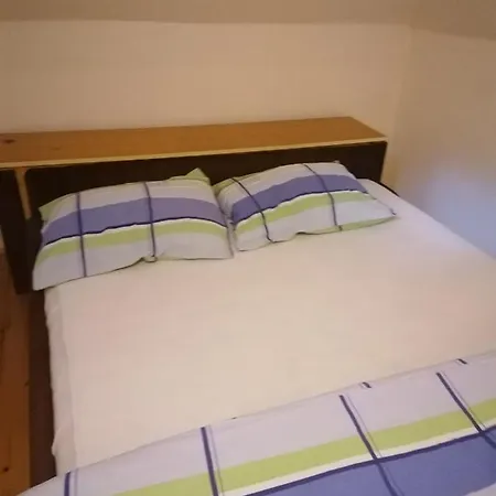Apartment Jarebika